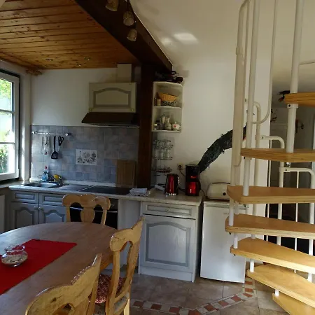 Quaint In With Terrace Apartment