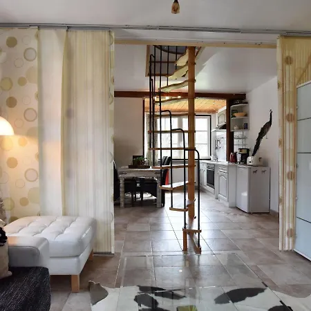 Quaint In With Terrace * Kastahn